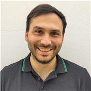 Calses conversacionales para fortalecer el diálogo fluido del alumno.